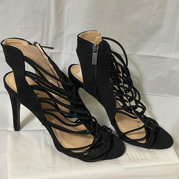 Qupid womens new never worn size 7 black shoes with zipper and straps - Picture 2 of 10